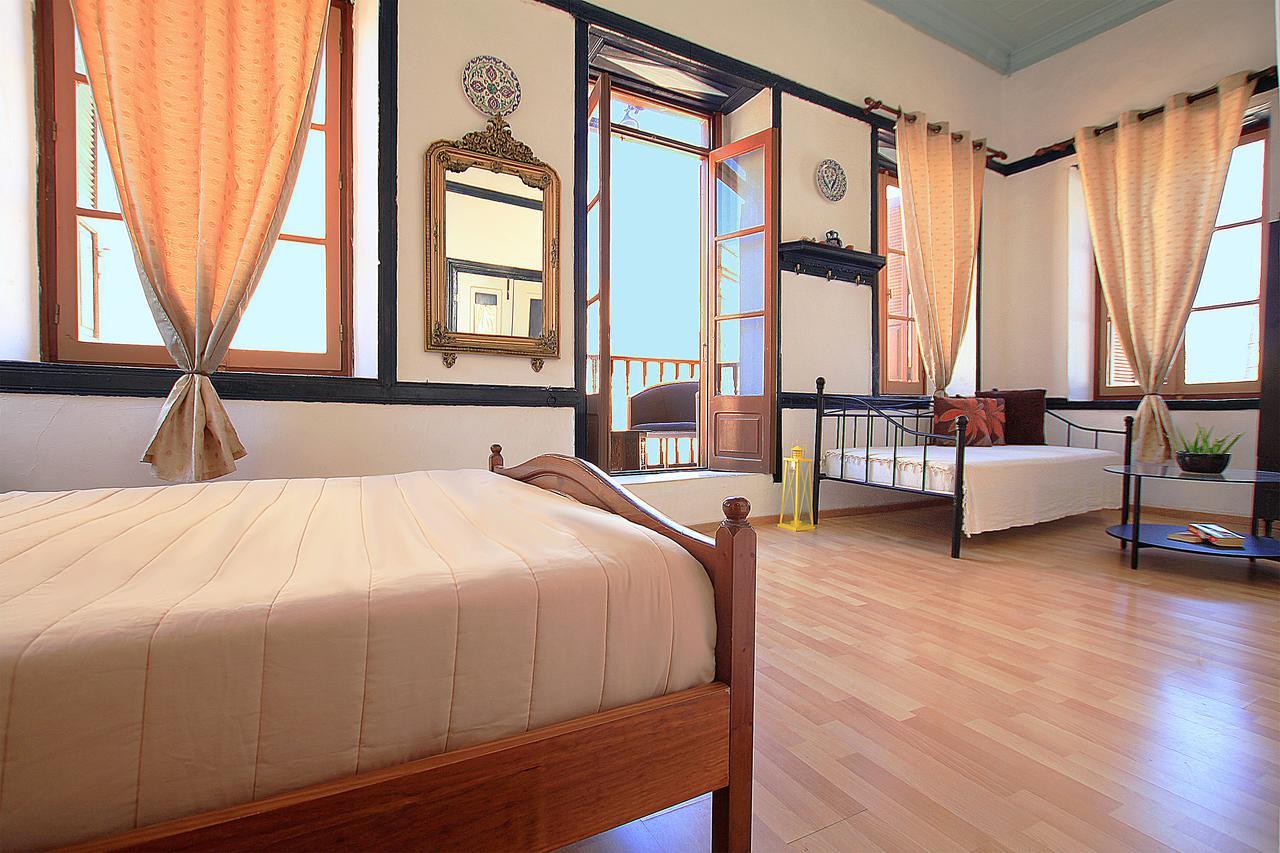 Traditional Apartments Alexandra Меис Экстерьер фото